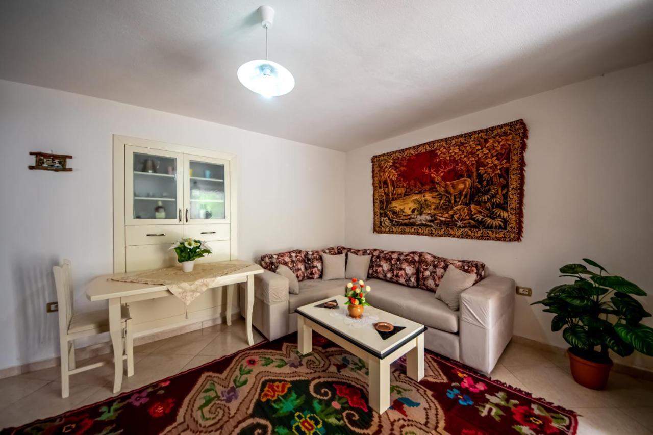 Guest House Garden Gjirokastër المظهر الخارجي الصورة